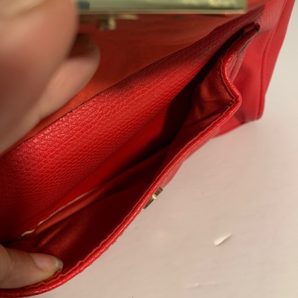 Liz Claiborne red purse pre-owned - Picture 8 of 14
